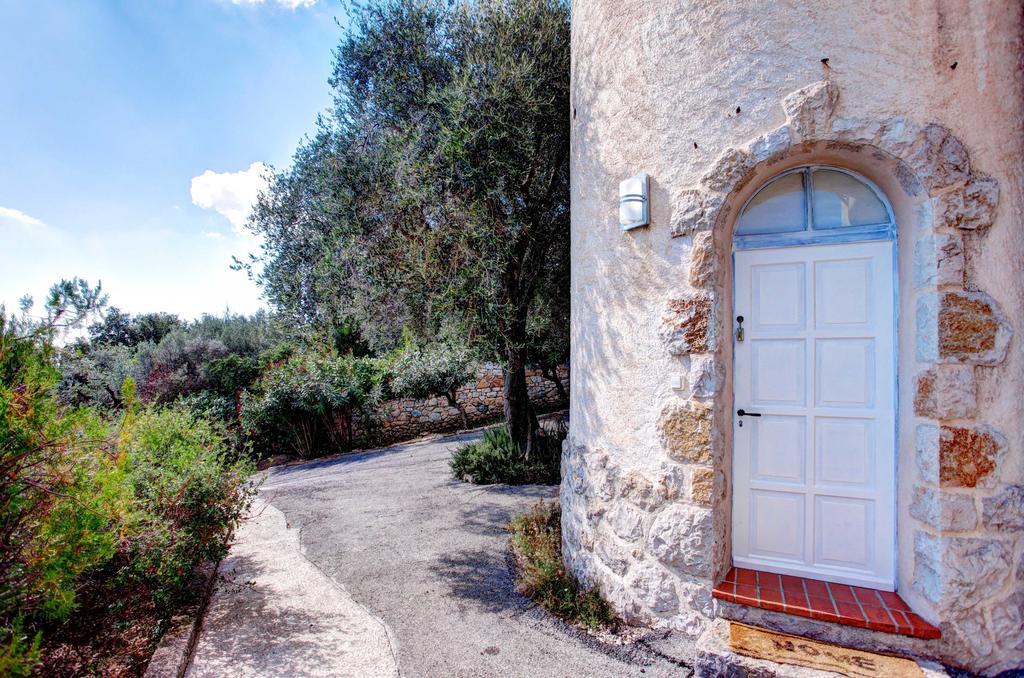 Bed and Breakfast La Tourrette Tourrettes-sur-Loup Habitación foto
